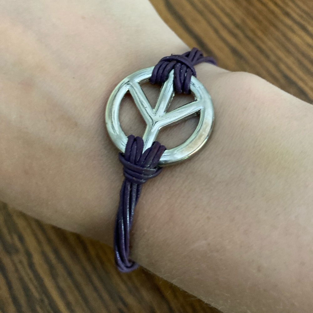 Peace Sign Bracelet with purple Nylon strap